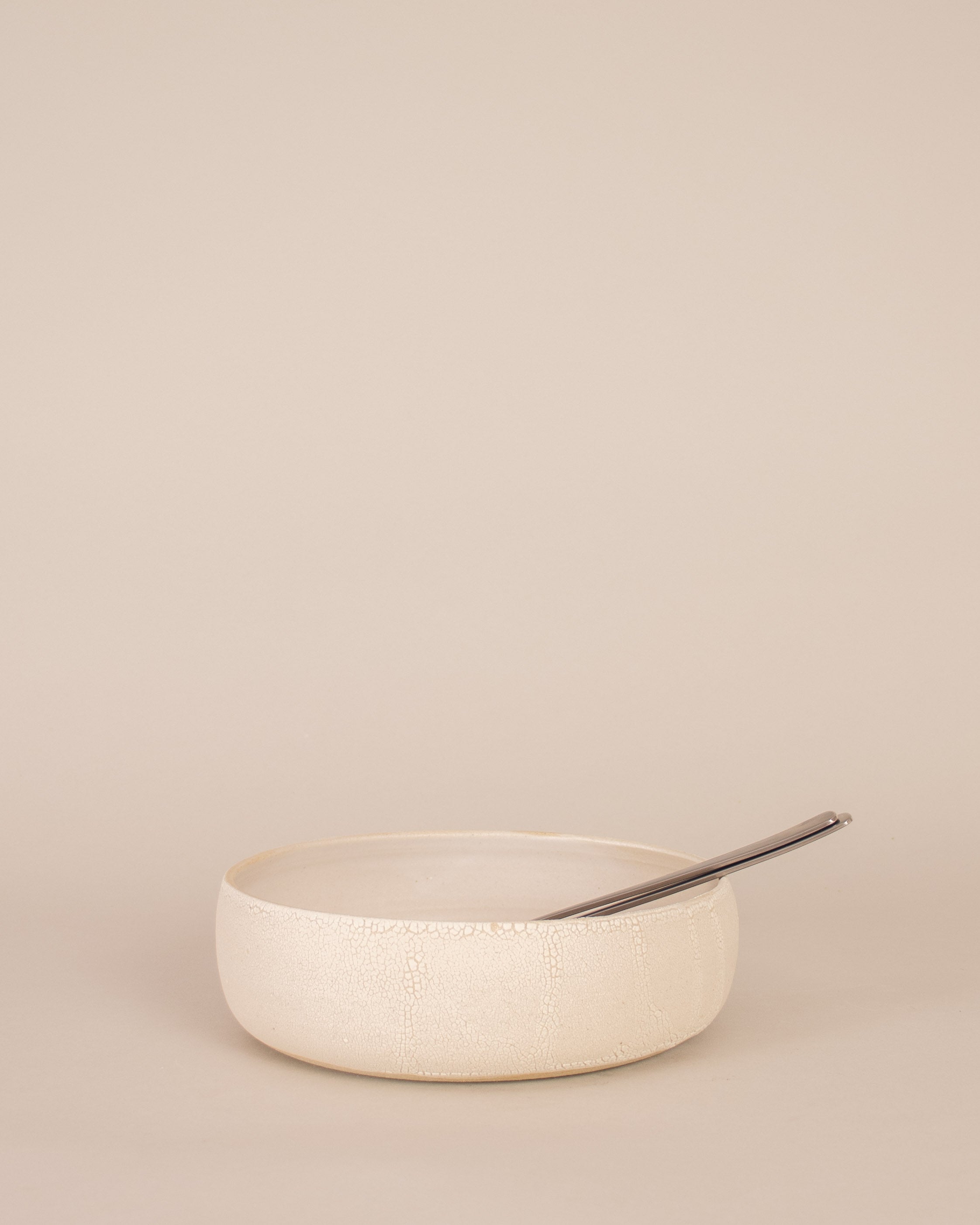 Shallow White Sand Serving Bowl - GOOD FRIEND