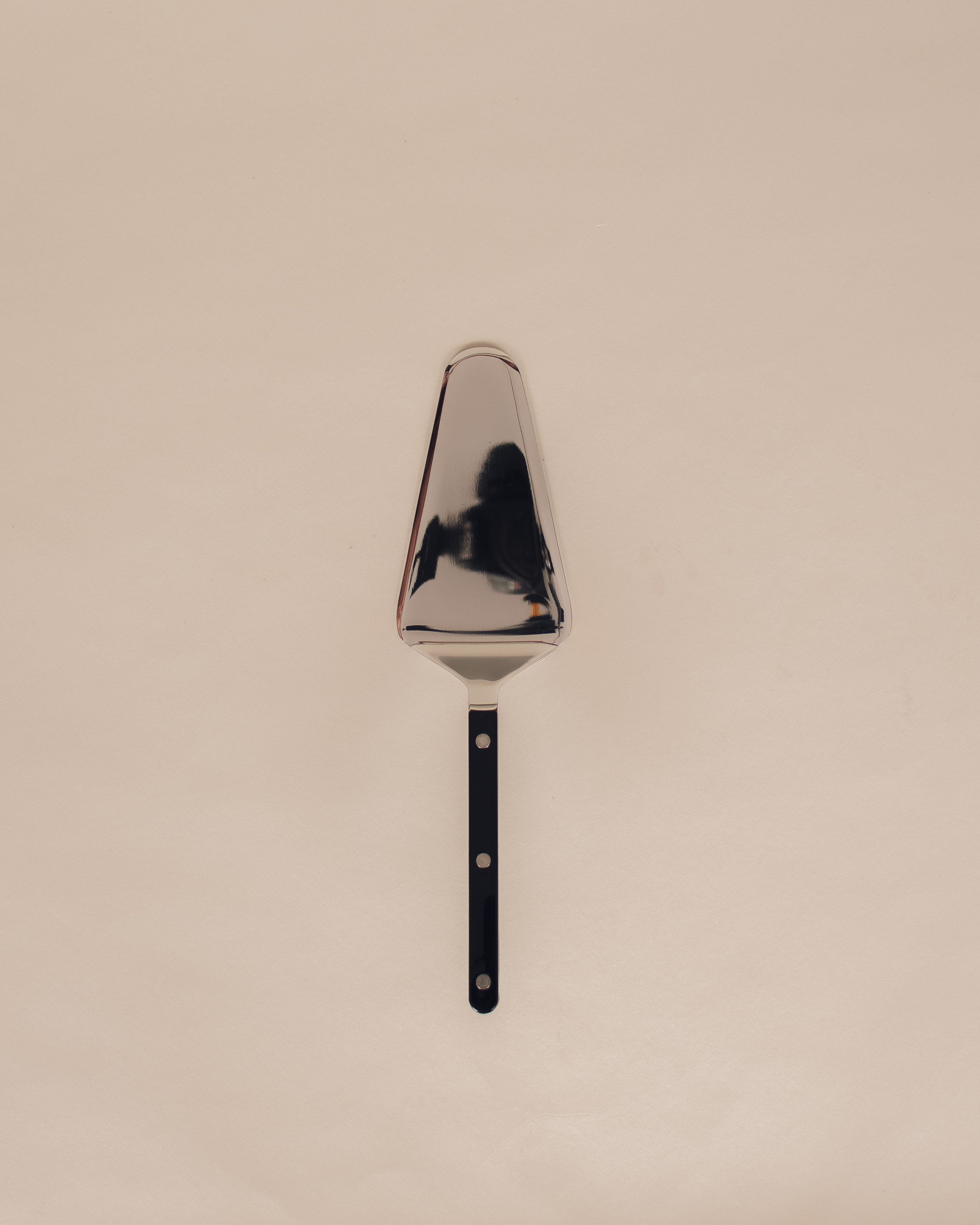 Bistrot Tart Server in Black - GOOD FRIEND