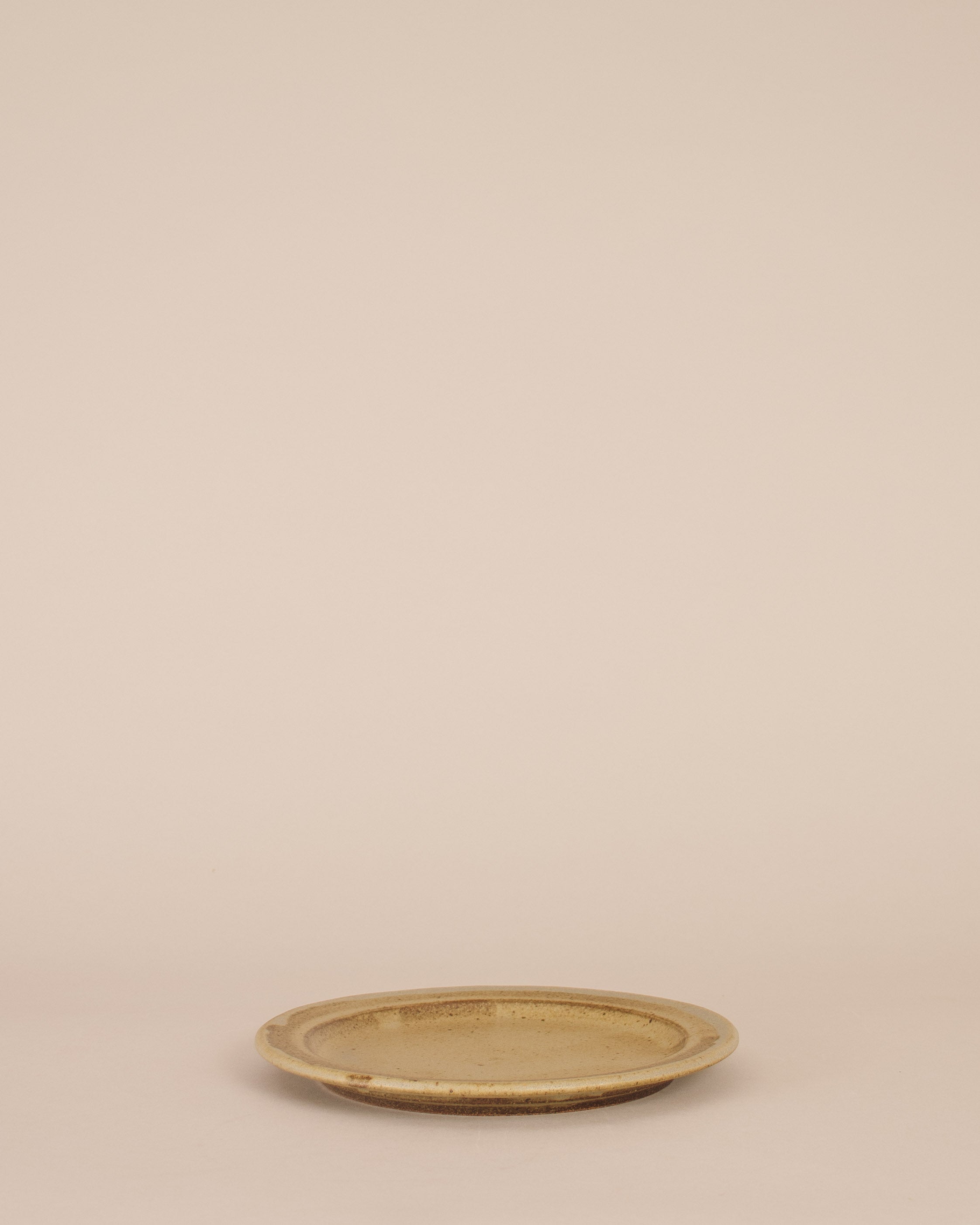 Rimmed Side Plate in Lichen - GOOD FRIEND