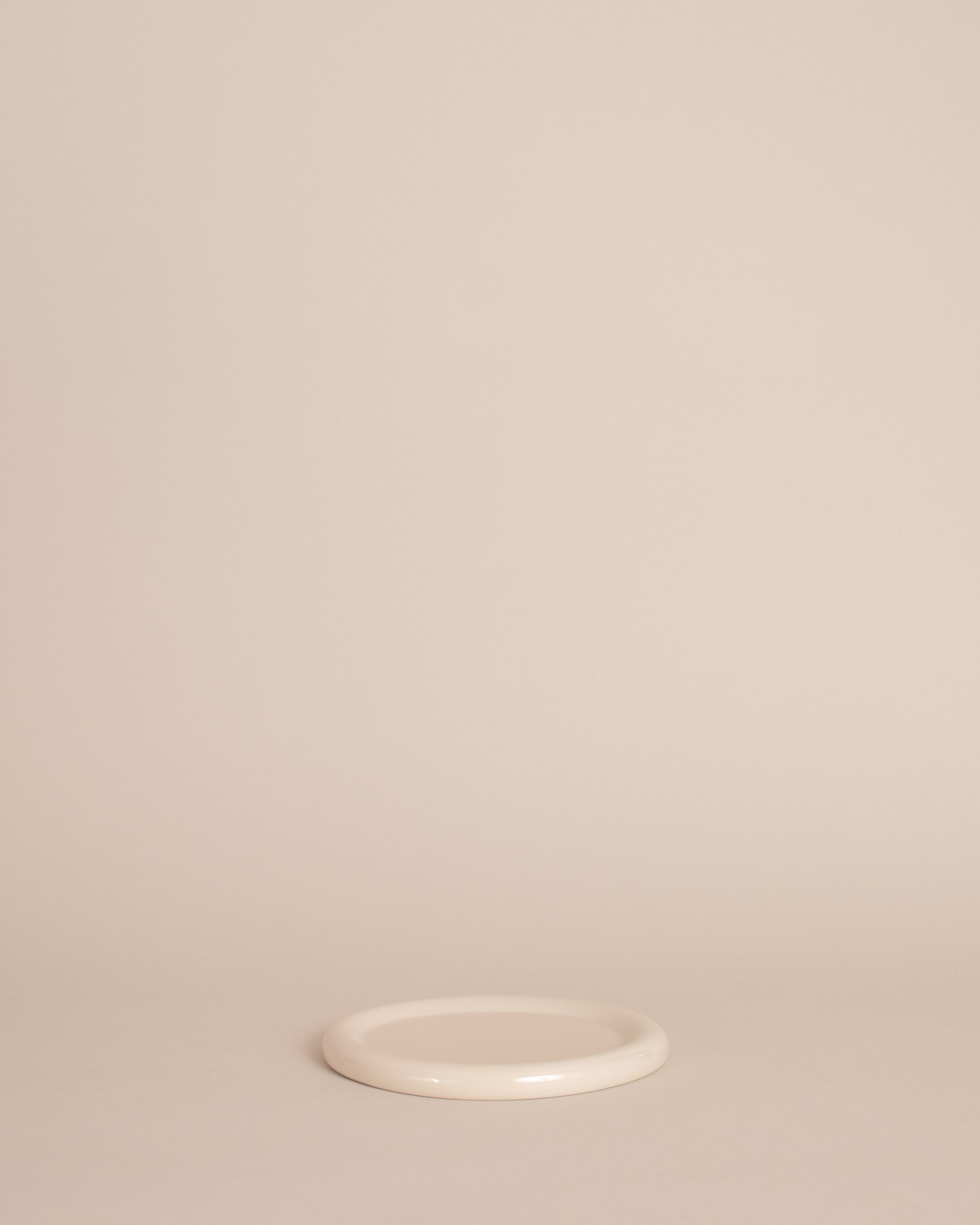 Snack Plate in Marshmallow - GOOD FRIEND