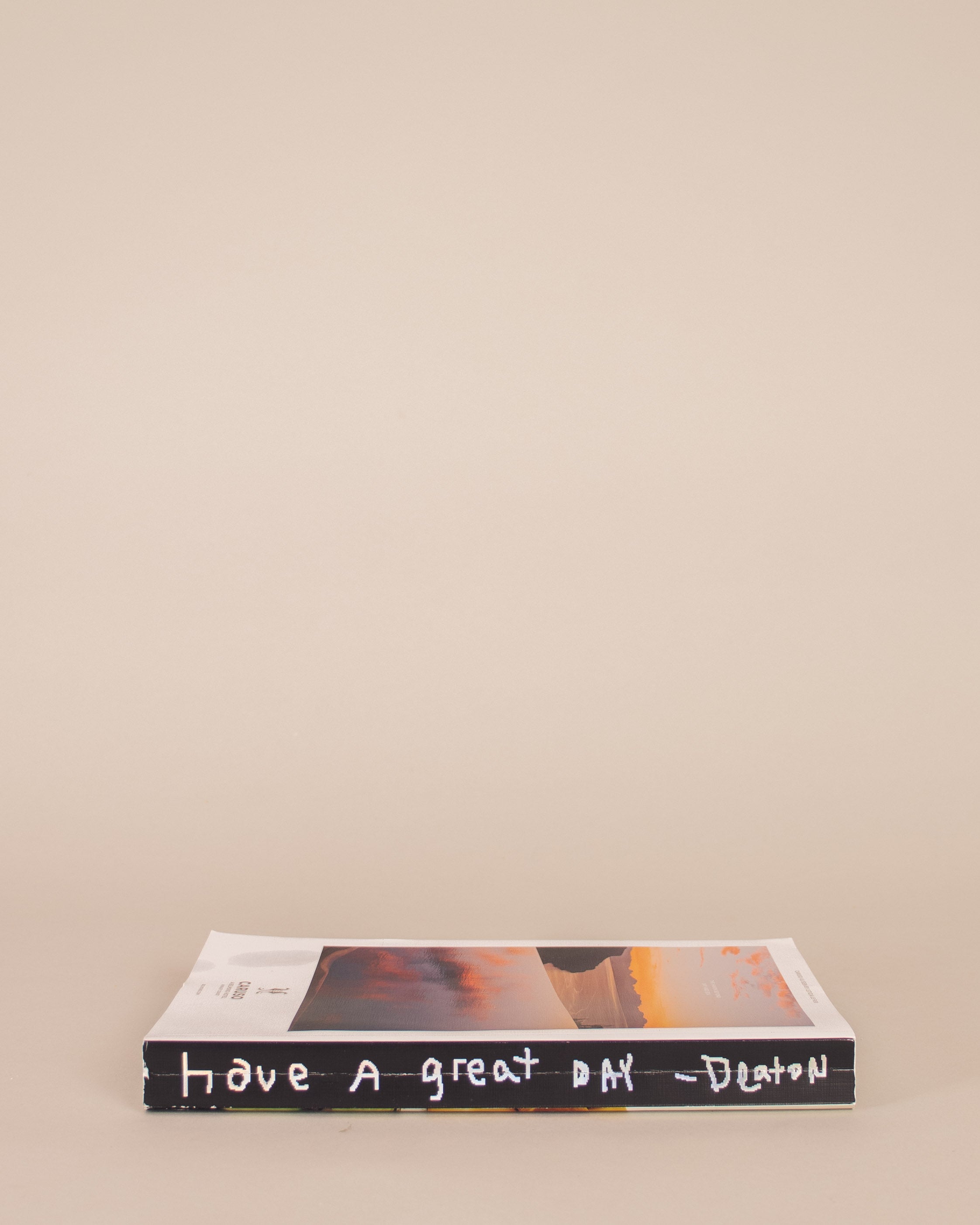 Apartamento Magazine #35 - GOOD FRIEND