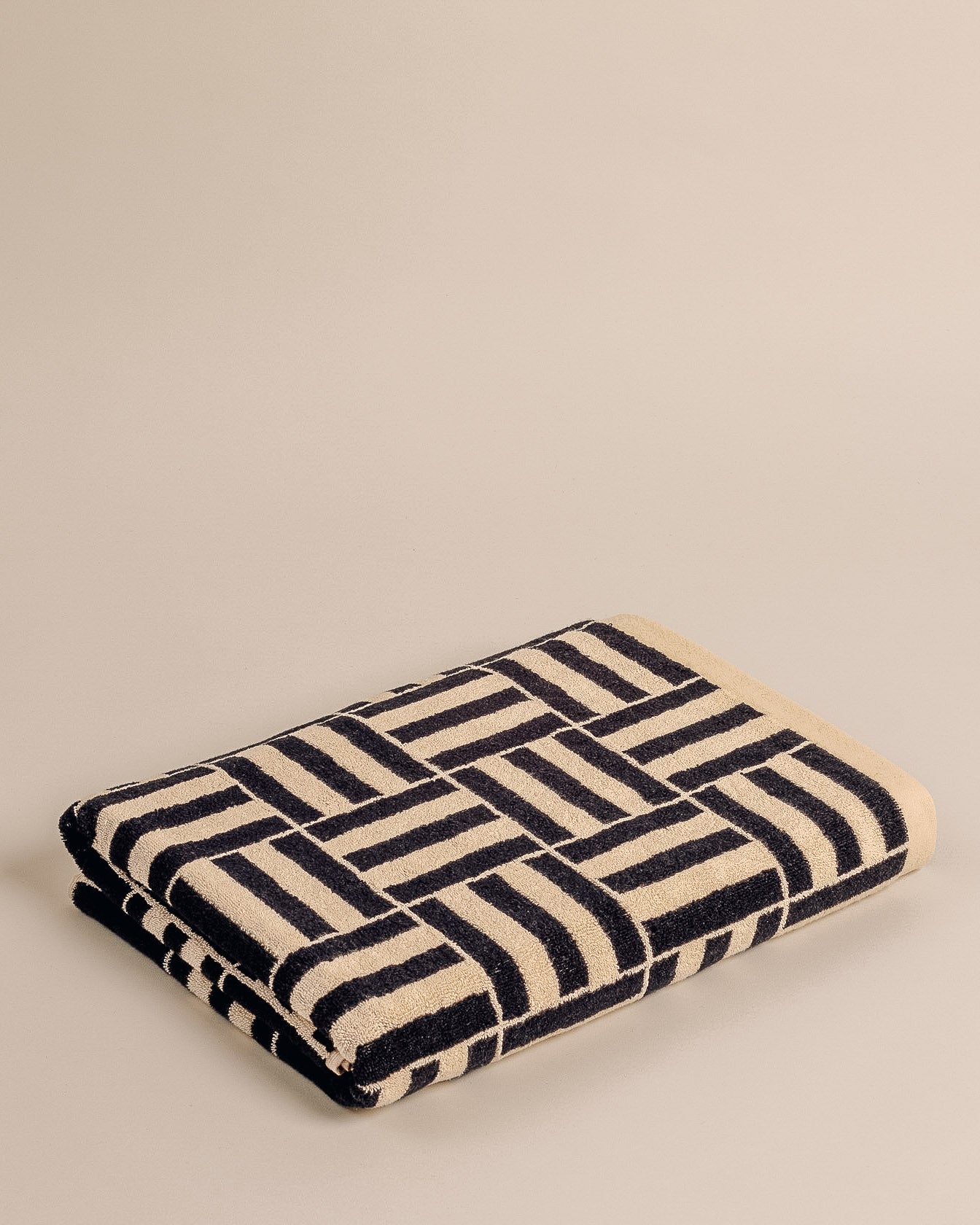 Willis Pool Towel - GOOD FRIEND