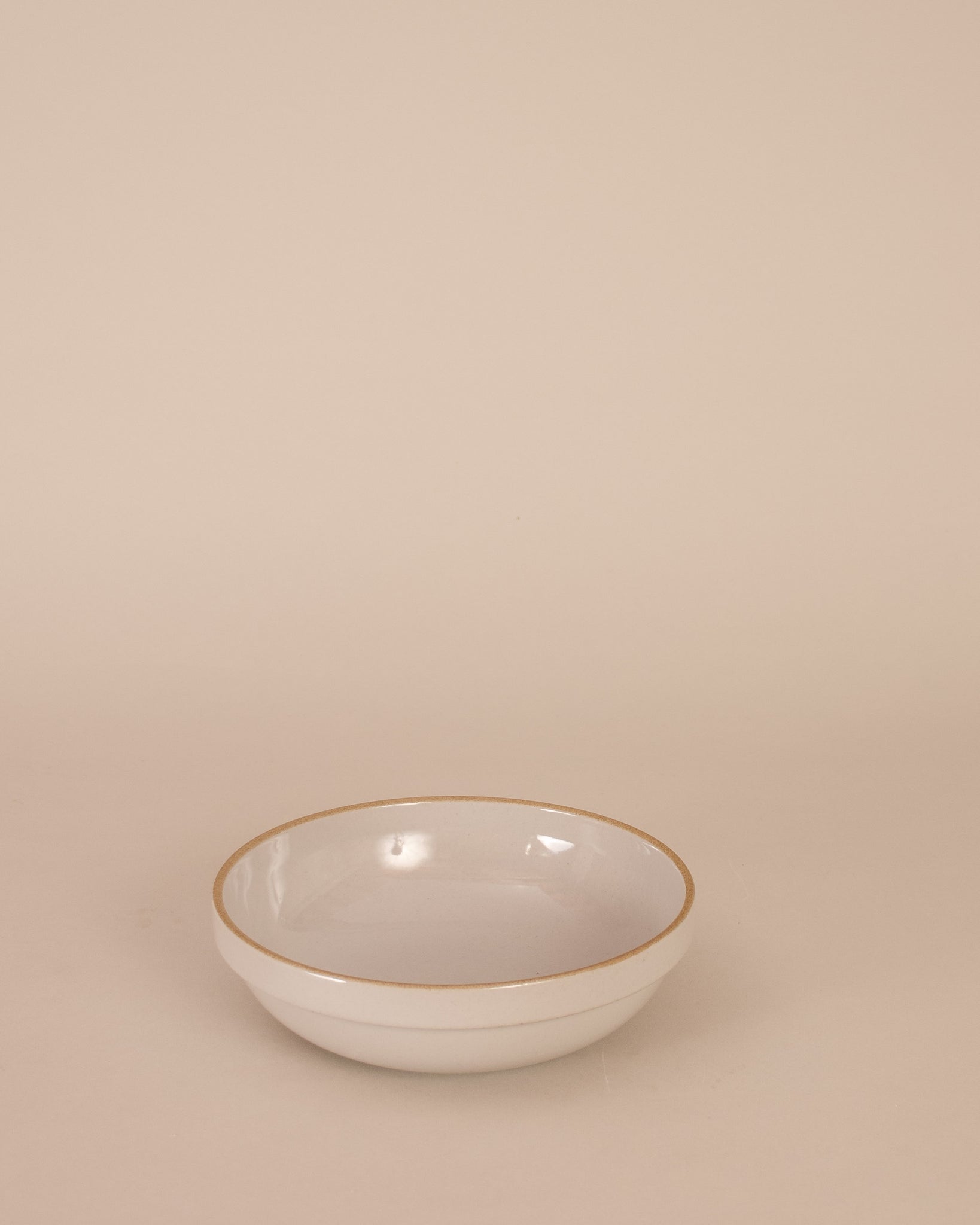Hasami 7 3/8-inch Round Bowl in Gloss Grey