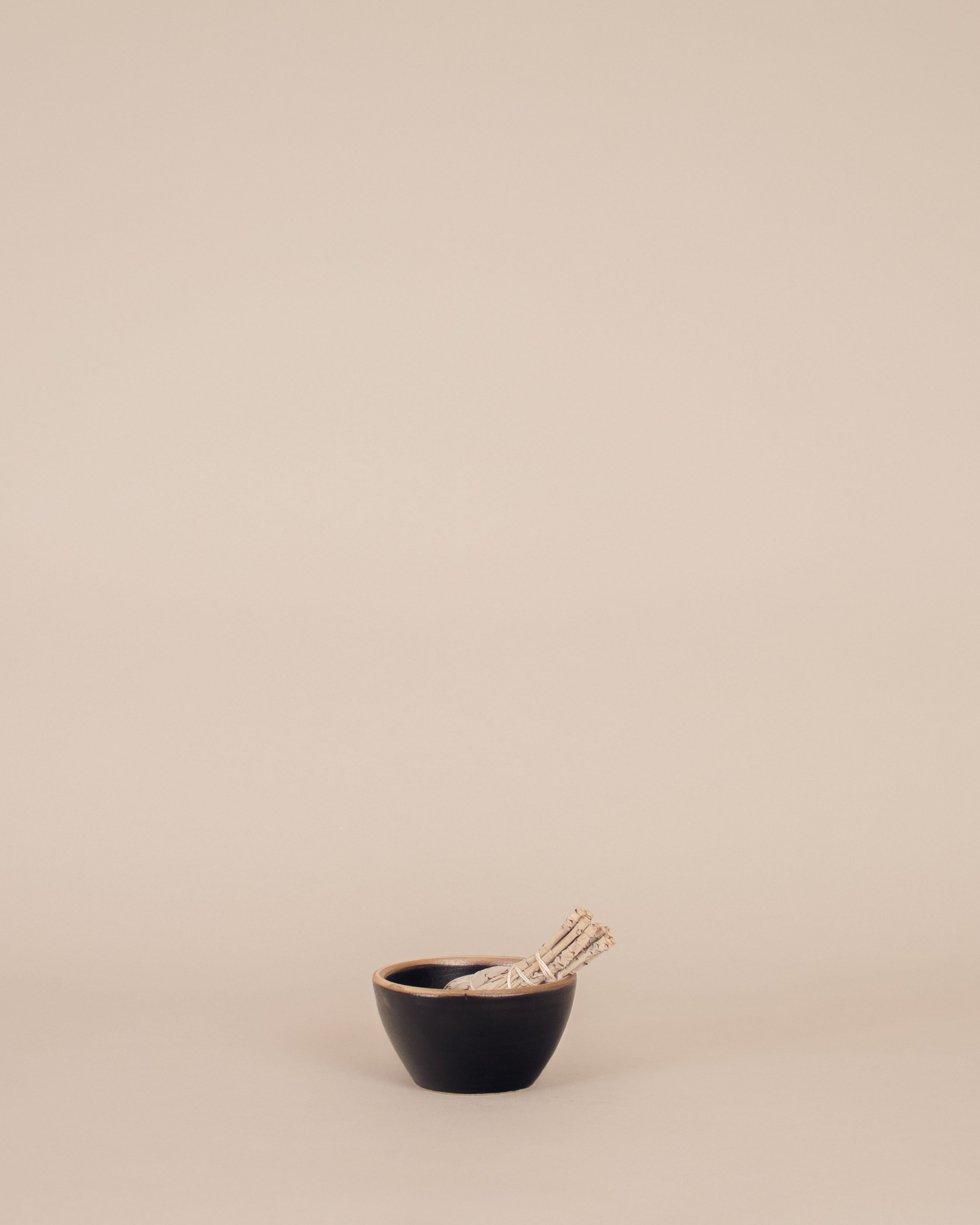 Black Smudge Bowl - GOOD FRIEND