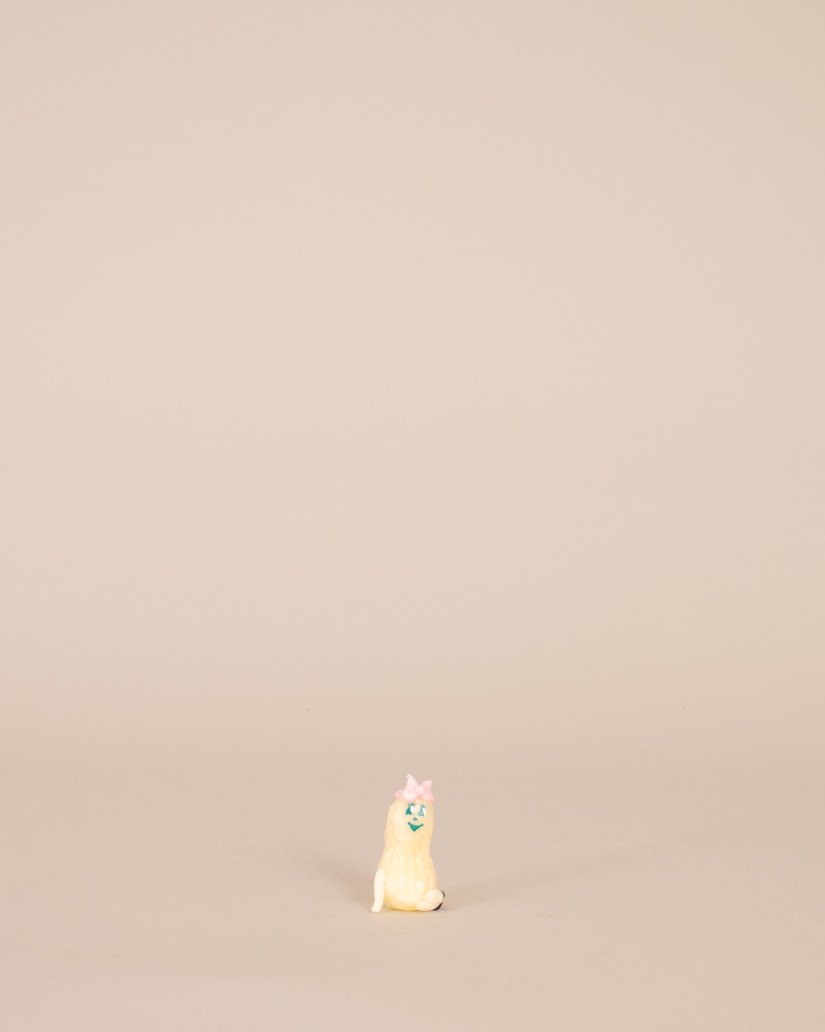 Lucy the Peanut Candle