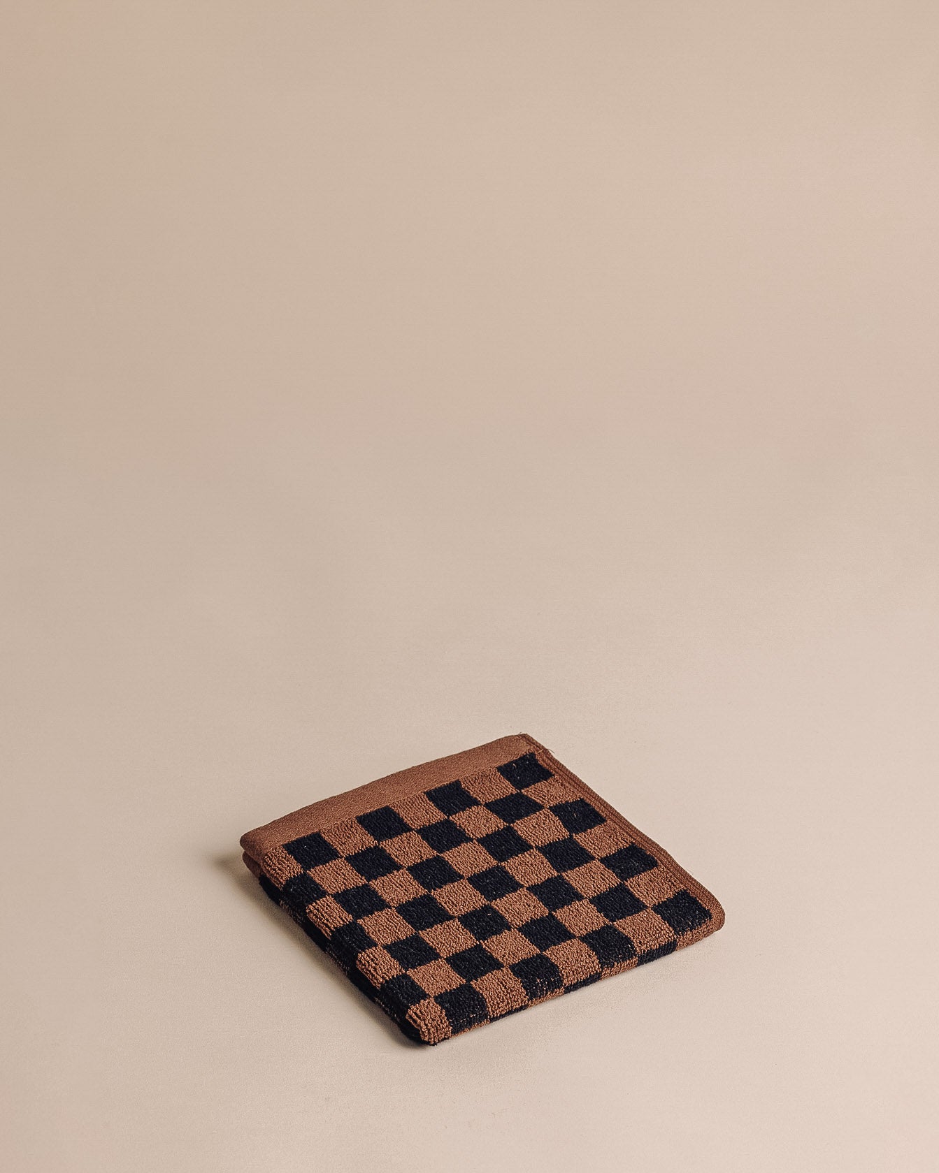 Quill Facecloth in Tabac & Noir - GOOD FRIEND