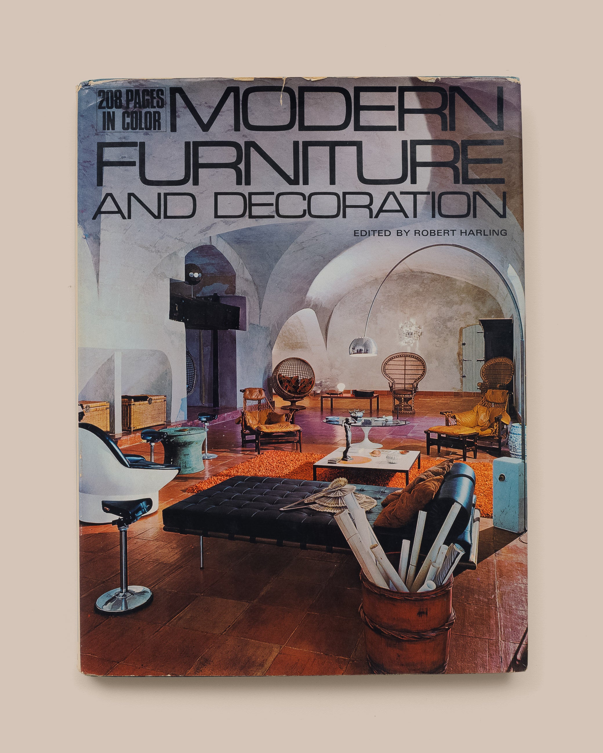 Modern Furniture and Decoration - Robert Harling - GOOD FRIEND