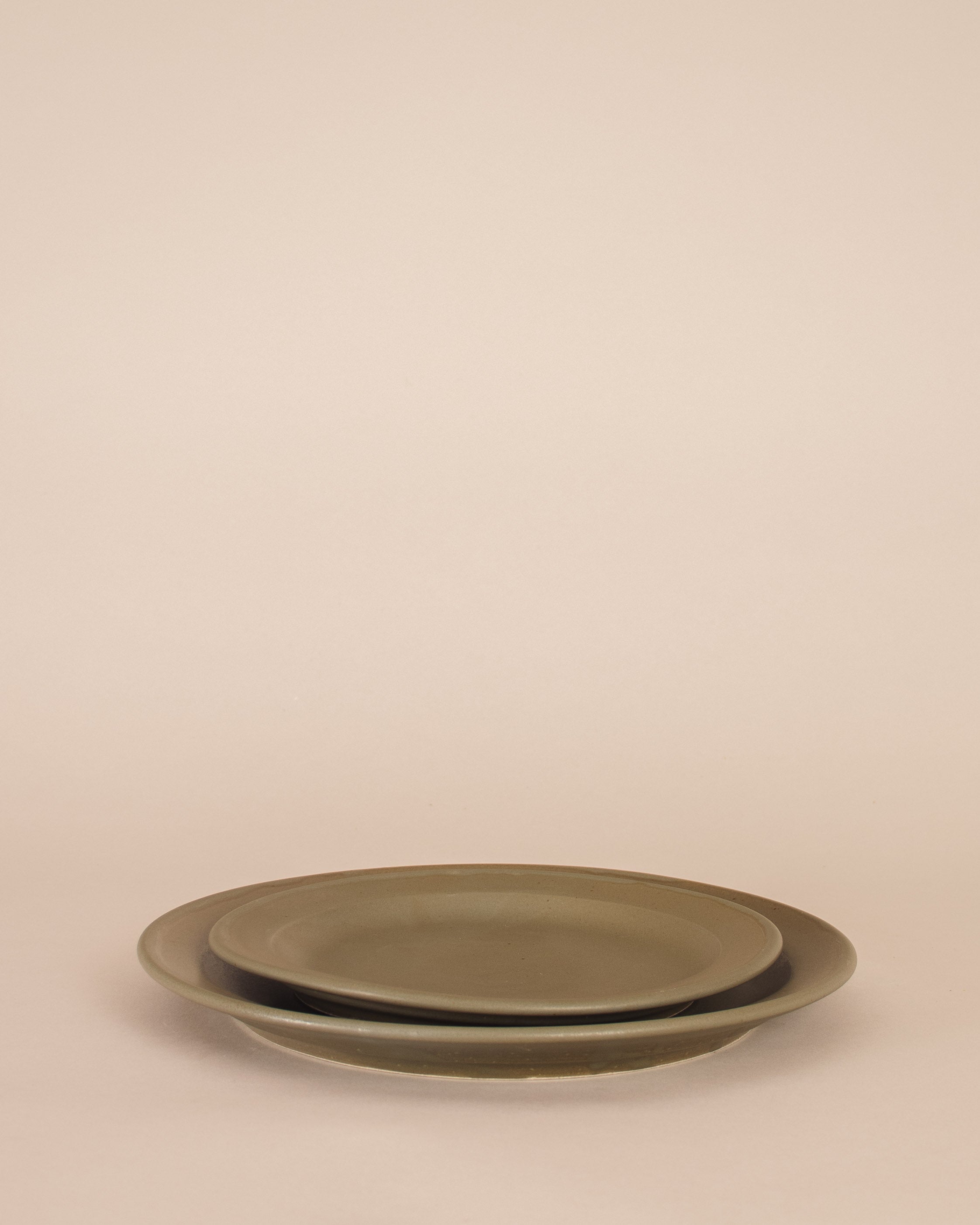 Rimmed Side Plate in Moss - GOOD FRIEND