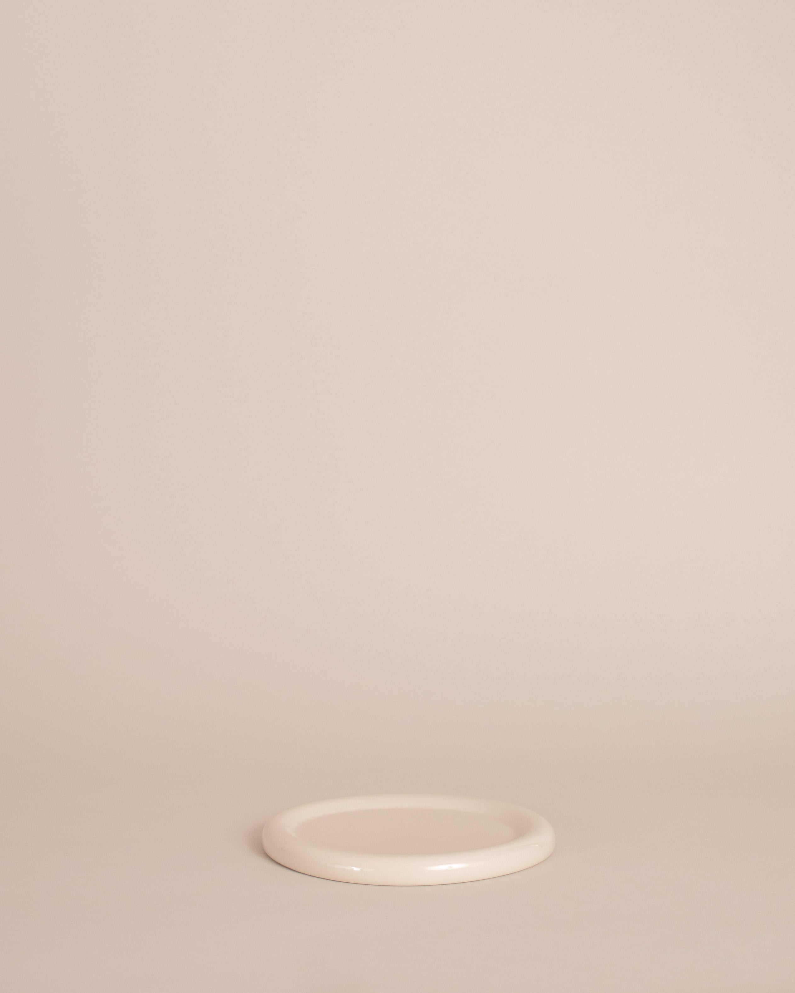 Snack Plate in Marshmallow