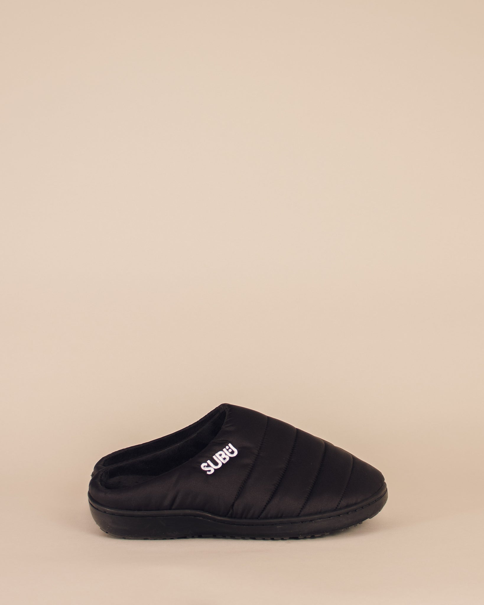 Subu Slippers in Black