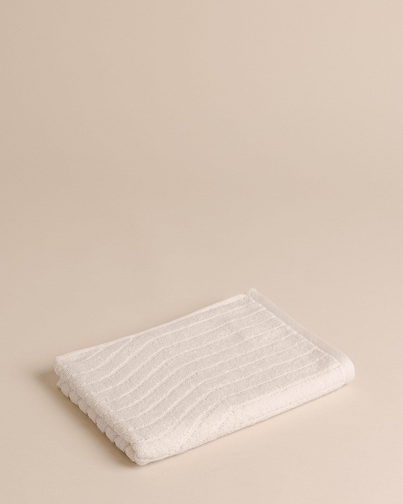 Virginia Hand Towel in Chalk - GOOD FRIEND